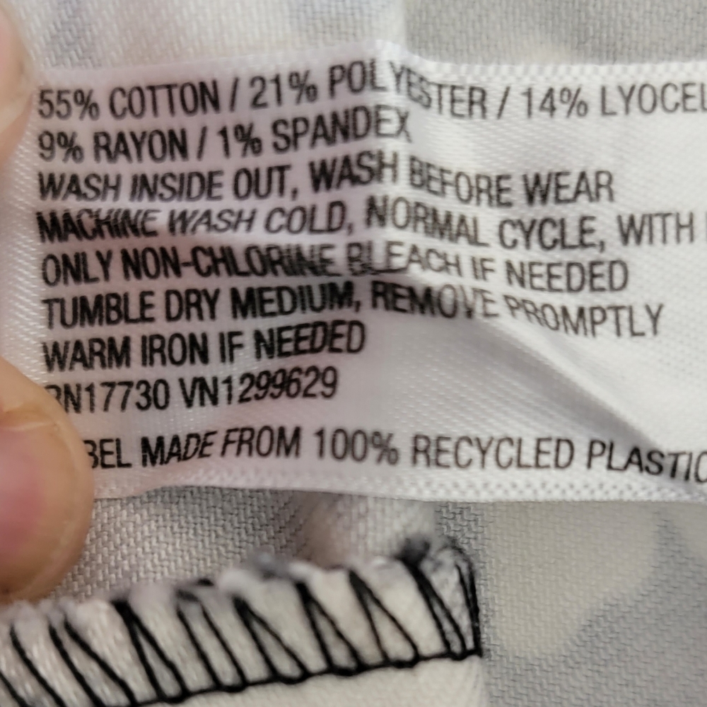 WILD FABLE Black and white  cute mini skirt women size 10 Hawaiian style. NWOT. - Picture 3 of 7